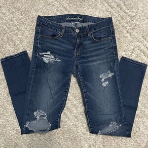American Eagle Super Stretch Distressed Size 8